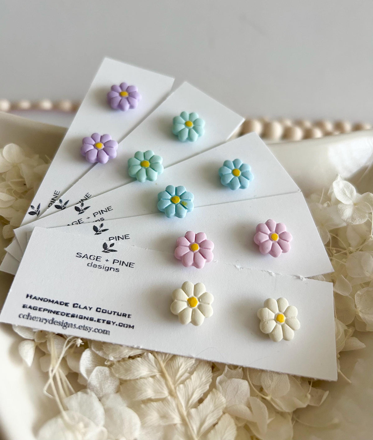 Flower Studs, Daisy Earrings, Boho Clay Floral Jewelry, Purple, Light Blue, Cream, Mint, Pink